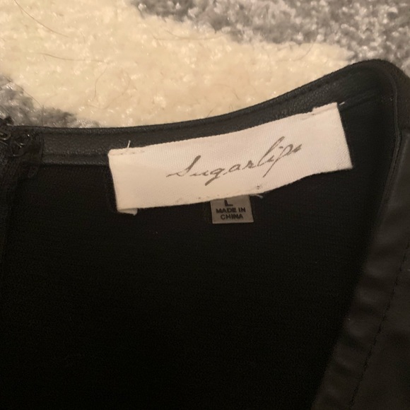 EUC faux leather & lace eyelet peplum top Size L - Picture 6 of 6